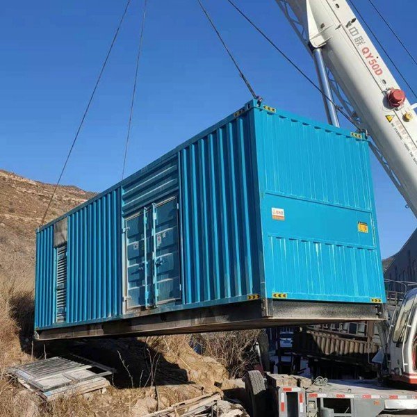 泉山发电机的发电效率受多种因素影响，主要包括以下几个方面：