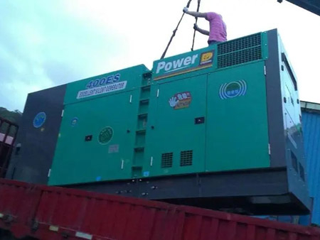 泉山柴油发电机组转速不稳定时，如何对发动机进行维护？