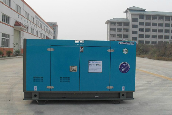 泉山发电机租赁发电机组的换季保养注意事项