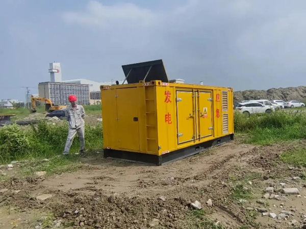 泉山冬季低温环境下，发电机组启动电瓶的容量需求是否会增加？